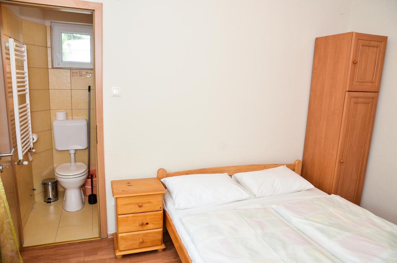 Gabor Aron Apartman Lejlighedshotel Hajdúszoboszló Eksteriør billede